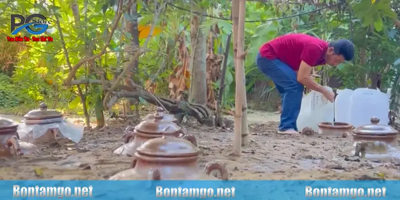 Hạ thổ rượu dưới cát giúp rượu ngon hơn